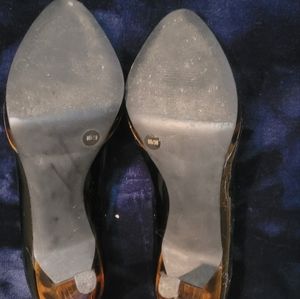 Patent leather shoes